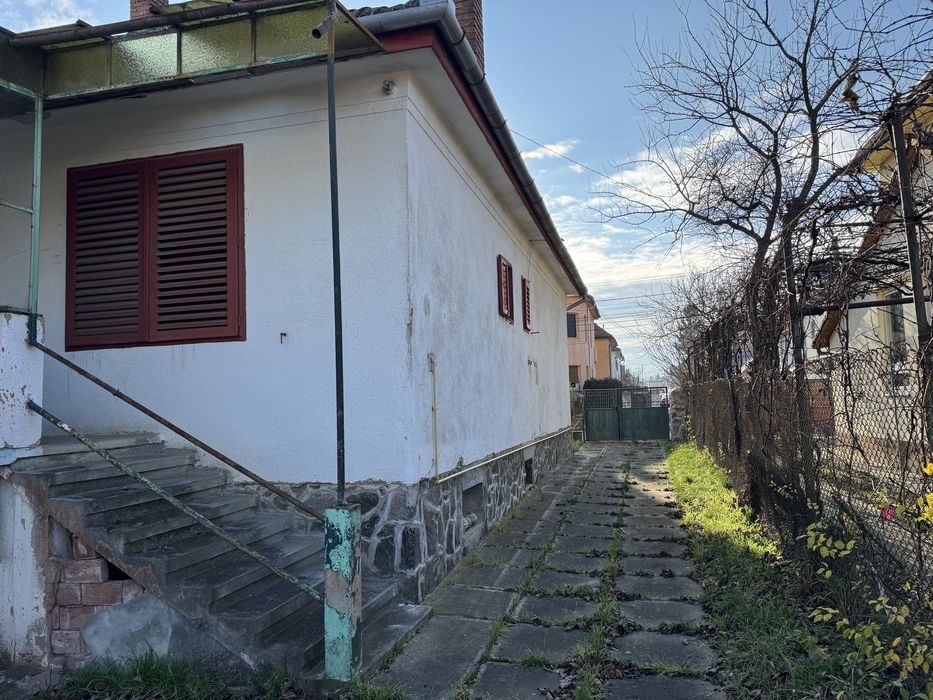 Casa individuala 180 mp utili ,teren 900 mp -zona Parcul  Sub Arini