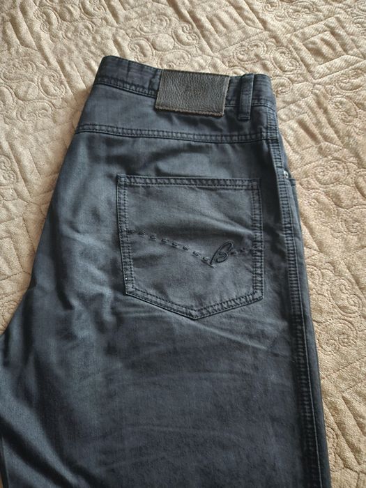 Продам оригинальные джинсы Brioni