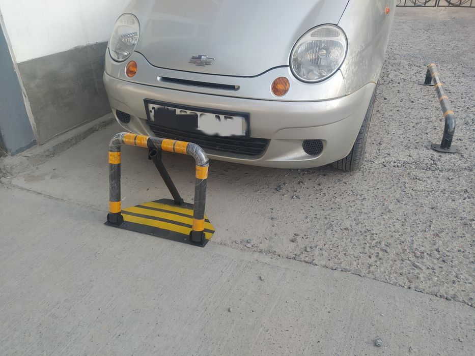 Парковка боковые барьеры. Parking parkovka