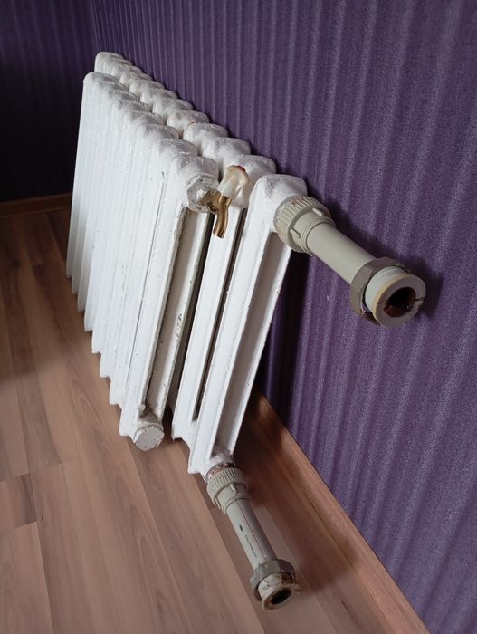 Продам батареи чугунная