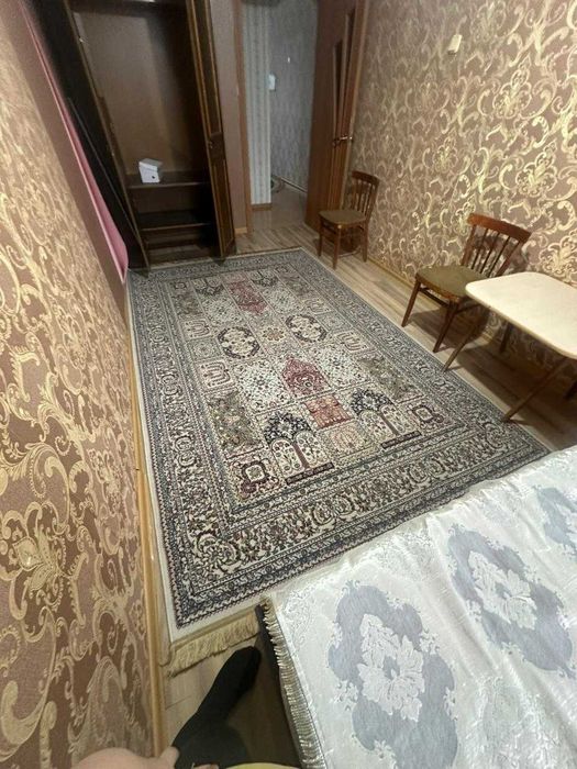 Мебель, ковры, диван