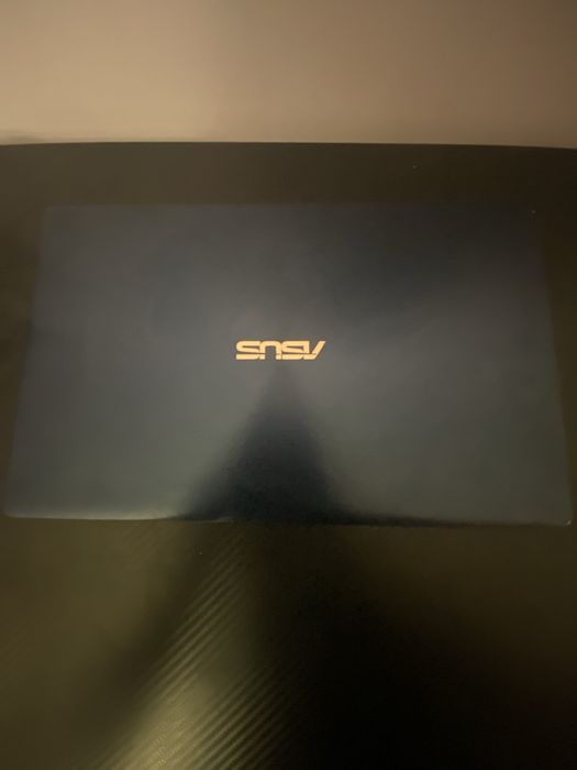 Продавам Asus zenbook 14