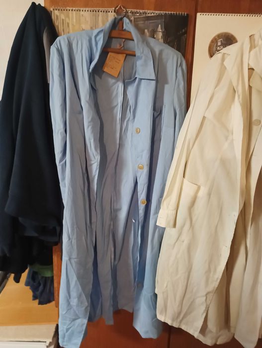 Работни престилки синьо и бяло