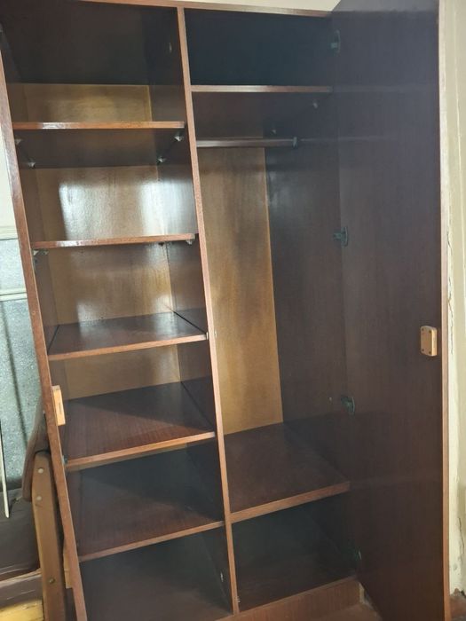 Шкаф распашной для одежды