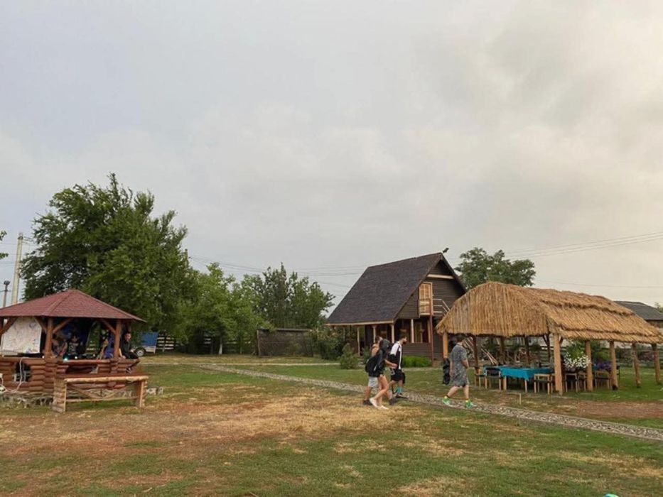 Închiriez locație pentru evenimente.