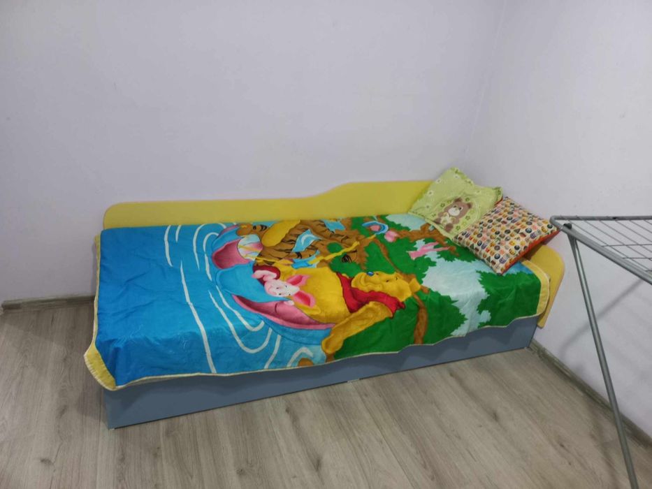 Продавам детско обзавеждане