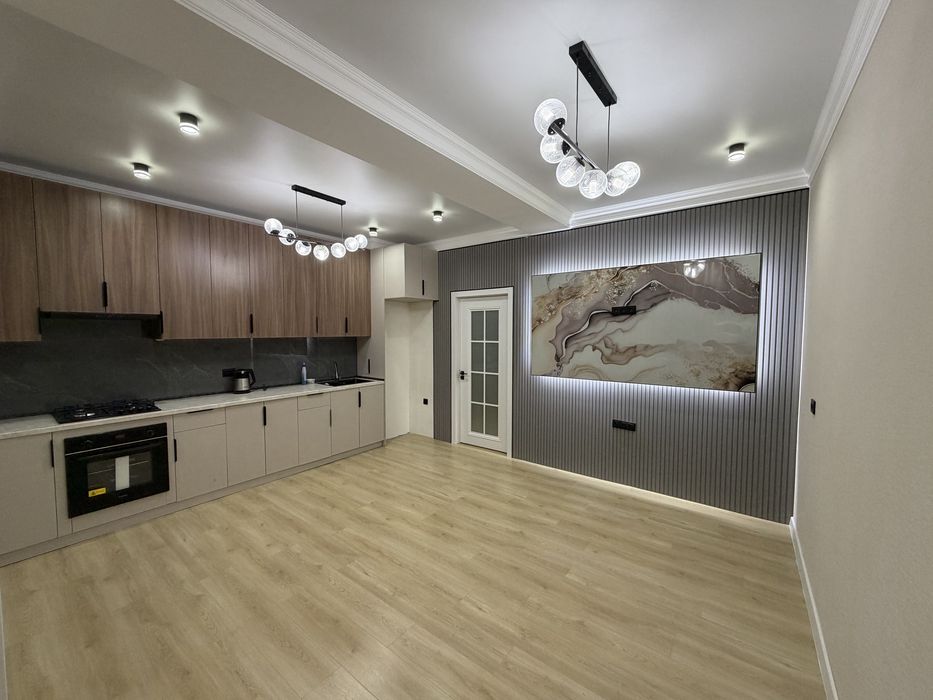 Своя Юнусабад-13 Новостройка 3/3/8 Евро ремонт под ключ,Кирпичный дом