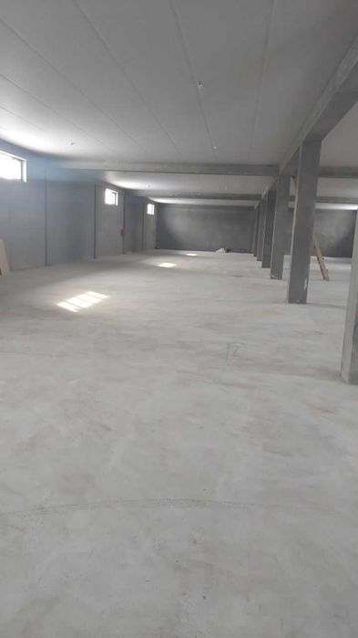 Сдаётся или продаётся складское помещение рядом с рынком Гумбаз