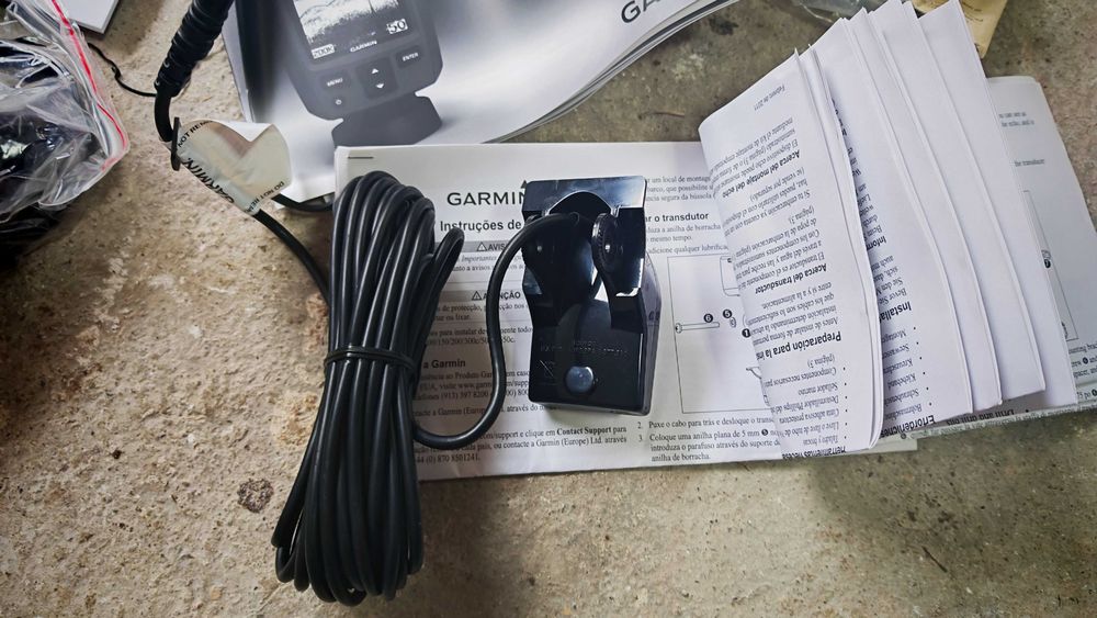 sonar pentru pescuit Garmin Echo 100 nou în cutie,