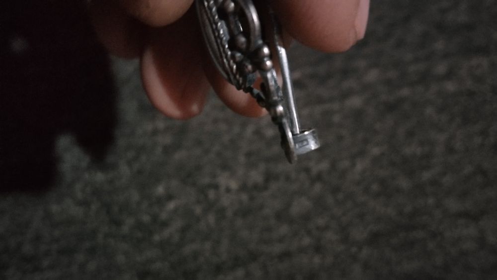 Брошка мельхиоровая.