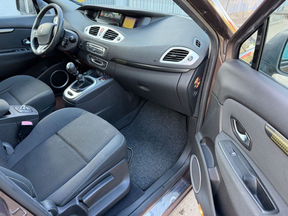 Renault grand scenic,1,6/110cp/gpl