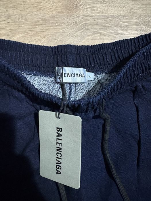 Pantaloni scurti Balenciaga M