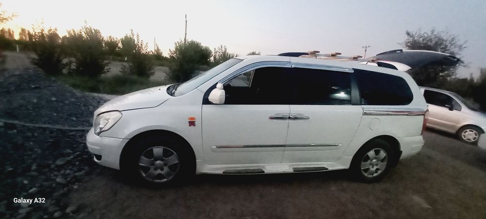 Kia Karnival ful  2010 yil