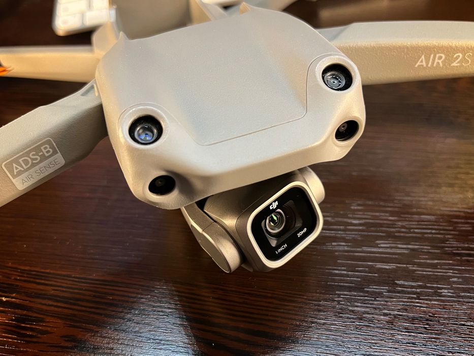 Дрон DJI Air 2S Fly More Combo