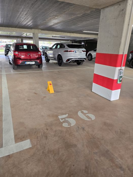 Închiriez loc de parcare TopCity