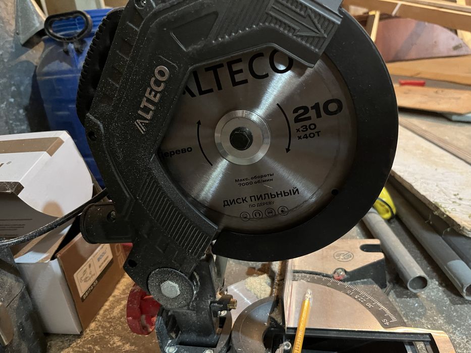 Торцовочная пила/торцовка