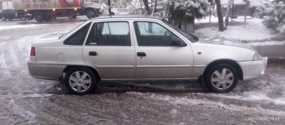 Нексия 2 2009 йил1.5 донс