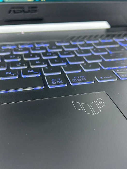 Kuchli igrovoy NoutbukASUS TUF GAMING