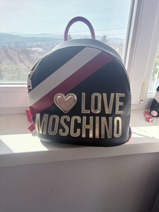 Оригинална раница LOVE MOSCHINO