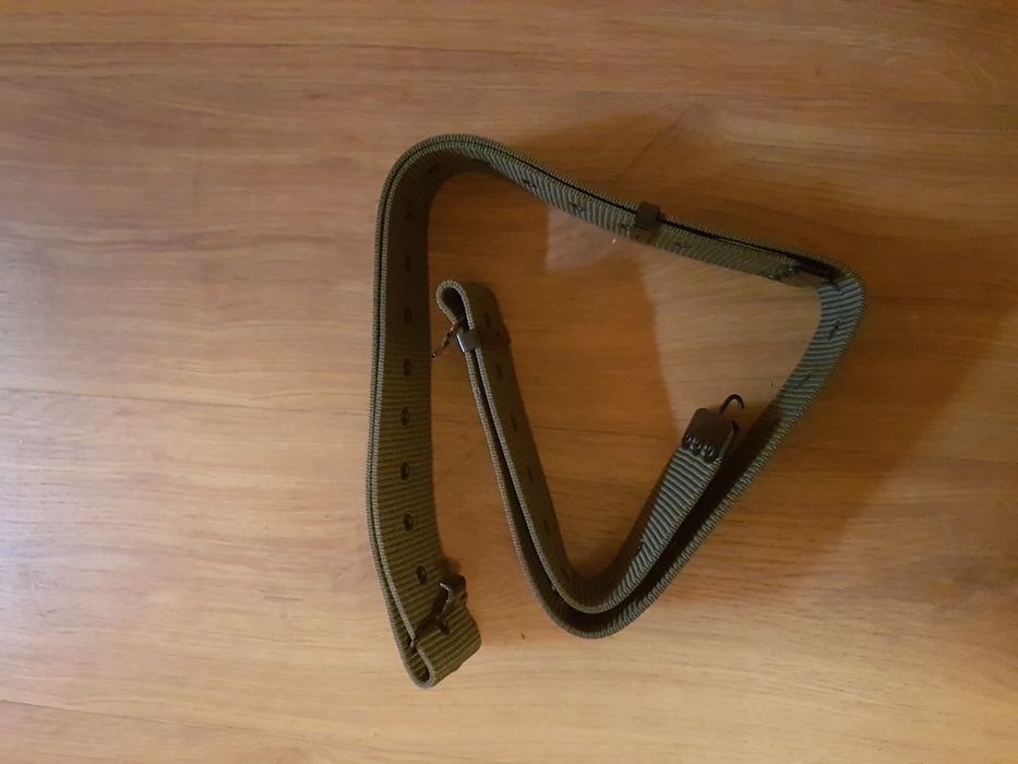 Vând cămașă/tricou/centură.