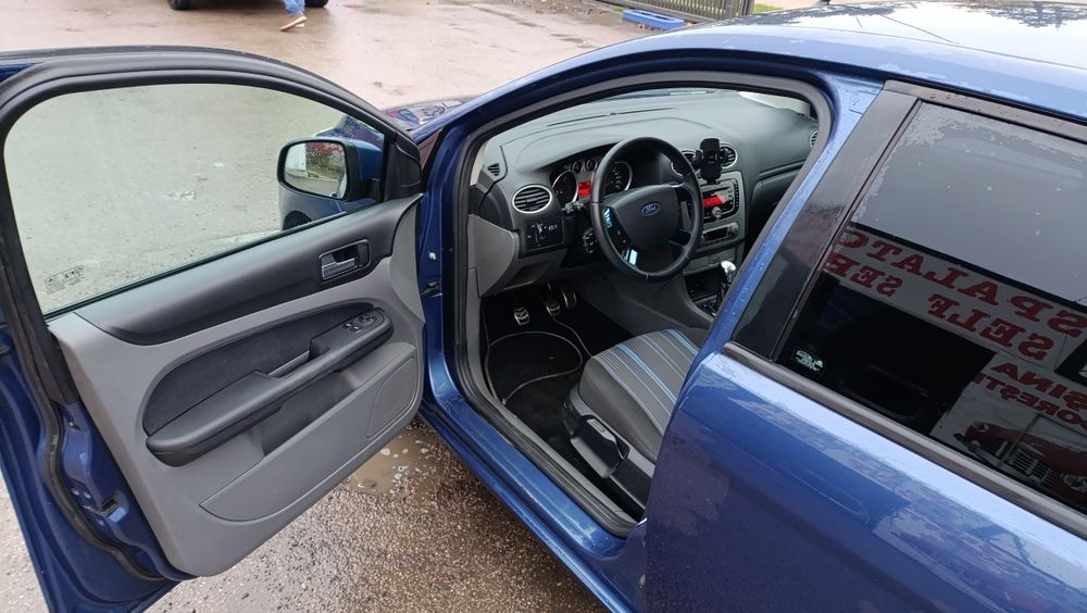 Vând Ford Focus MK2
