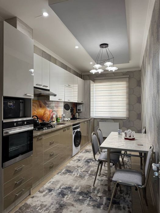 Сдаётся 3х ком квартира на 4 этаже с лифтом, ор:Мечеть Файзиобод,