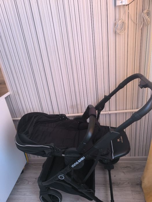 Продам коляску  очень лёгкая