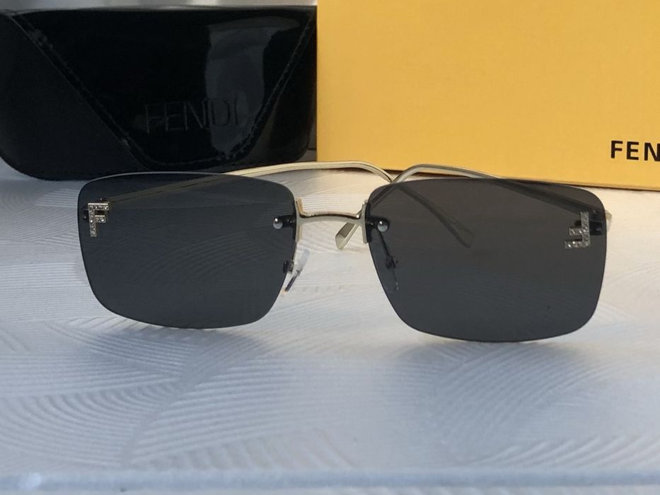 Дамски слънчеви очила правоъгълни 3 цвята кафяви черни сини