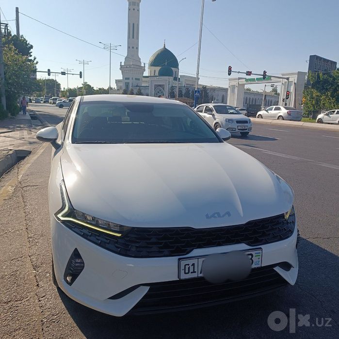Kia K5 sotiladi. 2022yil