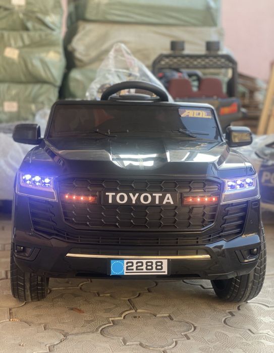 TOYOTA Bolalar moshinasi