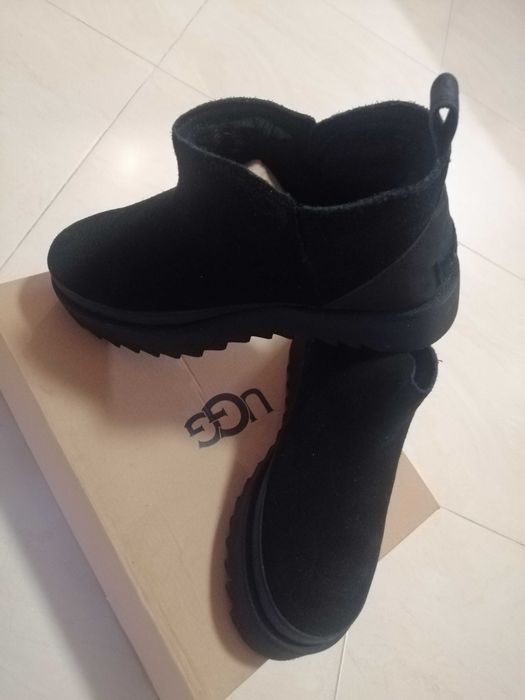 UGG боти нови - 40  номер.