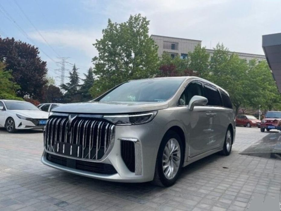 Ijaraga Miniven haydovchisi bilan 24/7. 20 DAQIQAda yetib kelamiz.