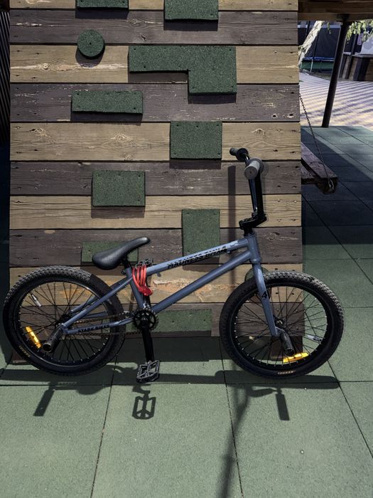 Трюковой велосипед  Stark Madness BMX 4