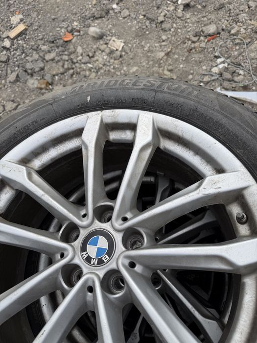 Vand o pereche de jante Bmw cauciucuri de iarna , stare destul de buna, necesita o spalare