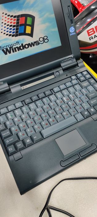 Ретро ноутбук Fujitsu life book 555T