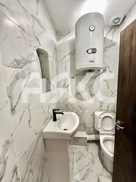 Дава се под наем Офис в София, Център - 200 кв.м за 1994.61 € - Снимка #4