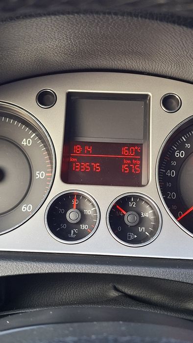 VOLKSWAGEN Passat 0 — imagine 4