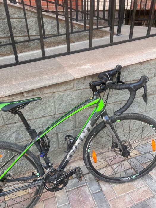 Продаю велосипед Giant AnyRoad 2 2018