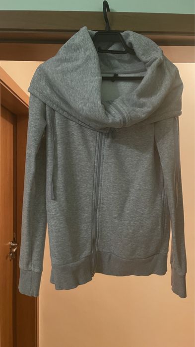 Сив дълъг суичър