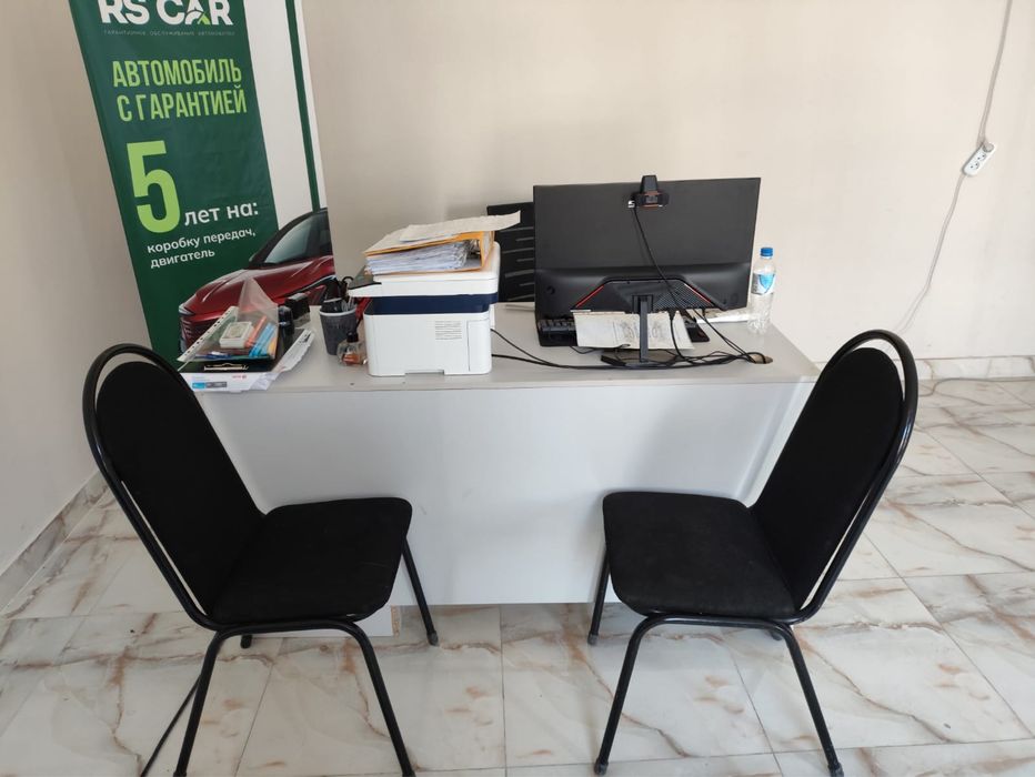 Продается офисные стол стулья диван