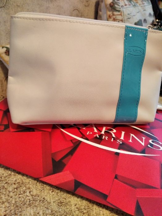 Clarins , Biotherm, Lancaster, Bulgaria козметични чантички