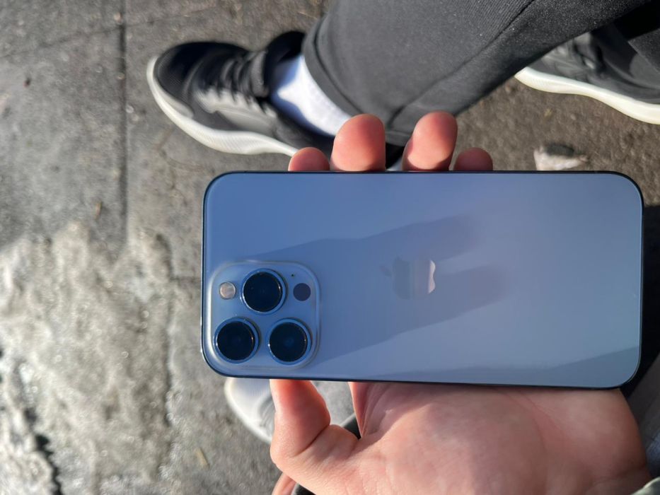 Iphone 13 pro акум 77 без ремонта 128 гб