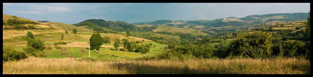 77,800 mp (7,8 ha) teren COMASAT - 4ha intravilan - zona montana - ideal investitii