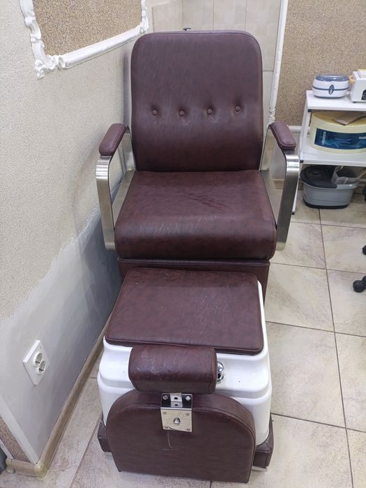 Продам педикюрное кресло