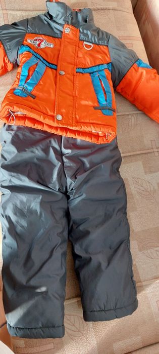 Продам детский зимний комбинезон