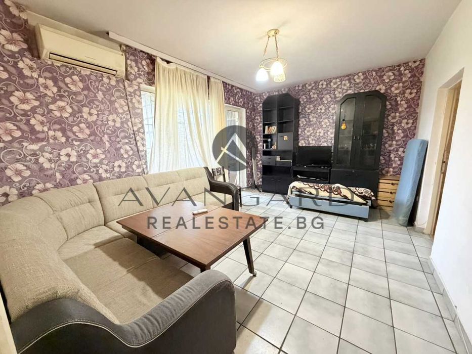 оф.24836 Тристаен апартамент до ПОЛИКЛИНИКАТА