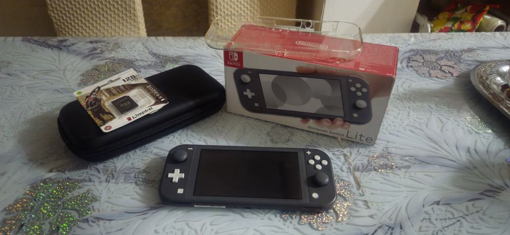 Nintendo switch lite