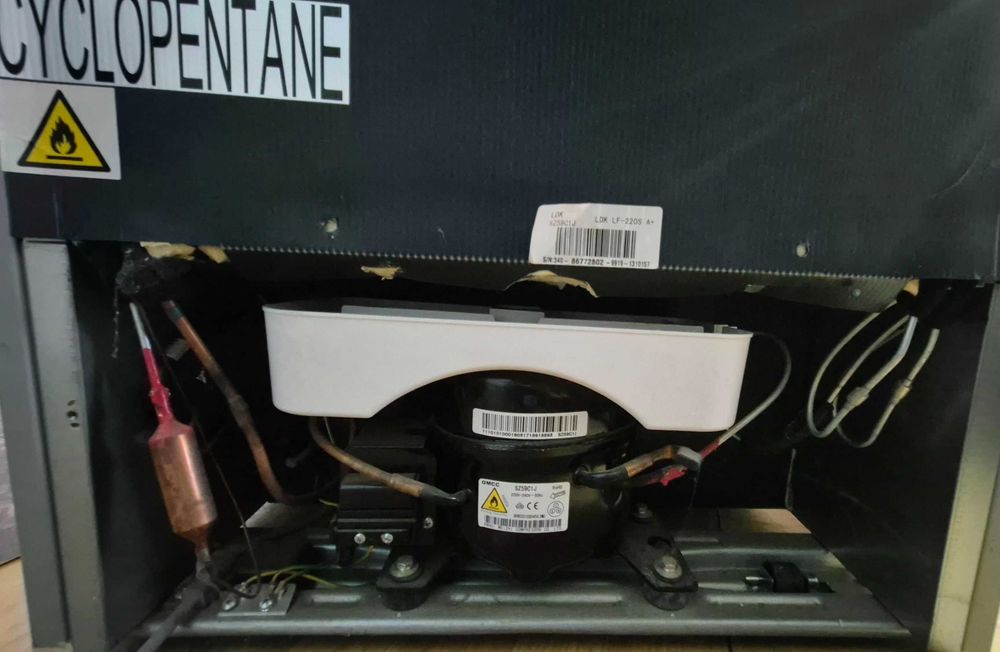 Frigider LDK LF 220 Silver, 204 l, Clasa F, H 143.5 cm, Argintiu