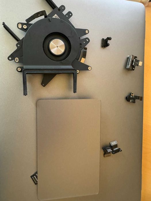 Piese originale MacBook Pro 14 M1 (baterie touchpad fan difuzor usb-c)