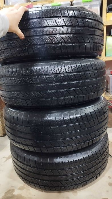 Продаю диски с шинами в идеальном состоянии